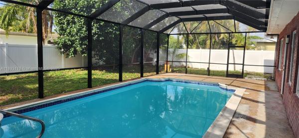 Plantation Park Lakesites, 5260 SW 9th St, Plantation, Florida 33317, image 1