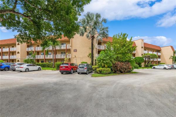 Sunrise Lakes 3, 9301 Sunrise Lakes Blvd #307, Sunrise, Florida 33322, image 1
