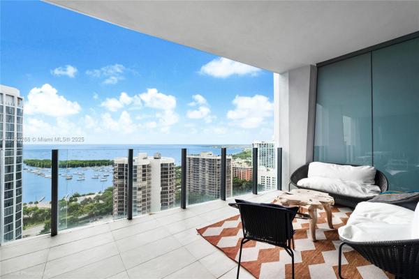 Club Residences At Park Grove, 2831 S Bayshore Dr #2102, Miami, Florida 33133, image 3