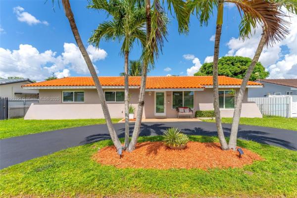 10121 SW 4th St, Unincorporated Dade County, Florida 33174, image 1
