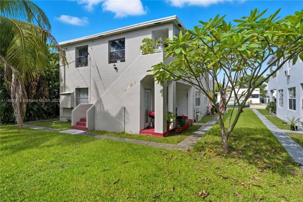Isle Of Normandy, 1800 Normandy Dr, Miami Beach, Florida 33141, image 3