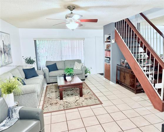Snapper Village, 6425 SW 116th Pl E #E, Kendall, Florida 33173, image 2