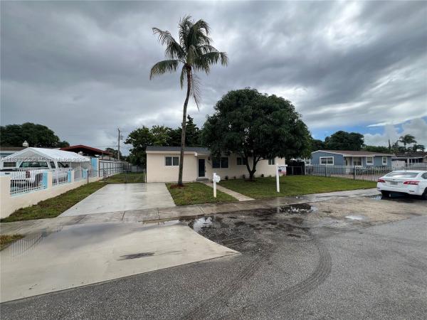 Realsite Estates, 18931 NW 44th Ave, Miami Gardens, Florida 33055, image 1