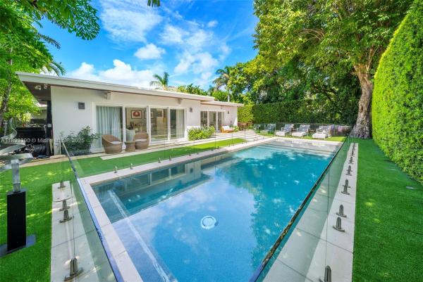 La Gorce Golf, 5815 N Bay Rd, Miami Beach, Florida 33140, image 1