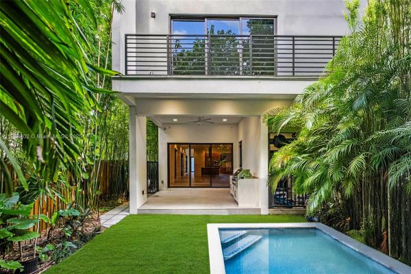 Palmhurst, 3063 Elizabeth St, Miami, Florida 33133, image 1