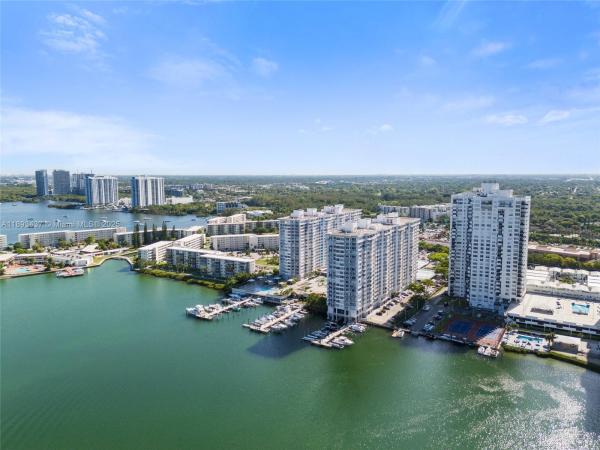 Del Prado, 18061 Biscayne Blvd #1701-2, Aventura, Florida 33160, image 1