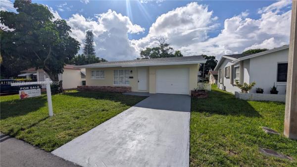 Mainlands Of Tamarac Lakes, 5709 NW 64th Way, Tamarac, Florida 33321, image 1