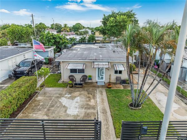 Hialeah Residential, 940 E 21st St, Hialeah, Florida 33013, image 2