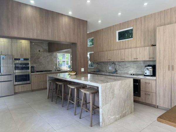 Hollywood Lakes, 1333 Monroe St, Hollywood, Florida 33019, image 1