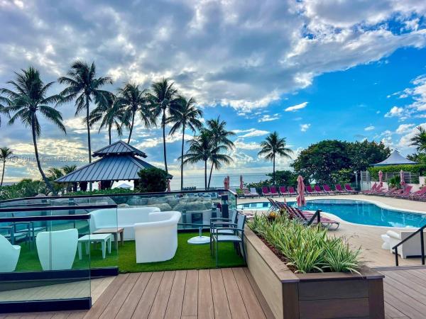 The Alexander Hotel, 5225 Collins Ave #517, Miami Beach, Florida 33140, image 1