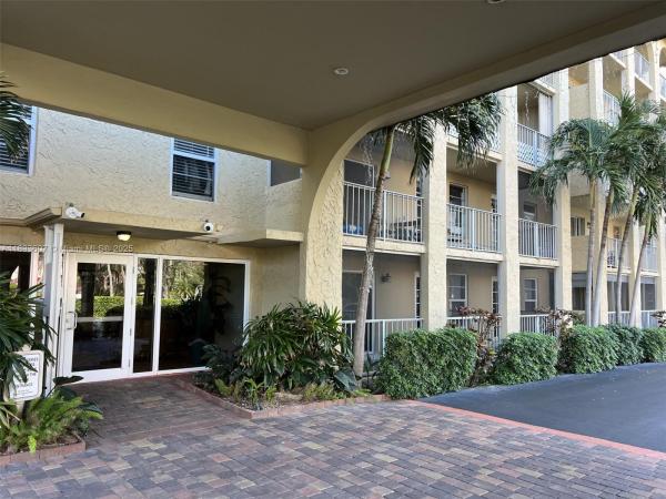 Tierra Del Mar, 950 Ponce De Leon Rd #2100, Boca Raton, Florida 33432, image 2