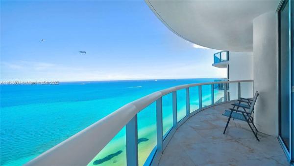 Akoya, 6365 Collins Ave #3802, Miami Beach, Florida 33141, image 1