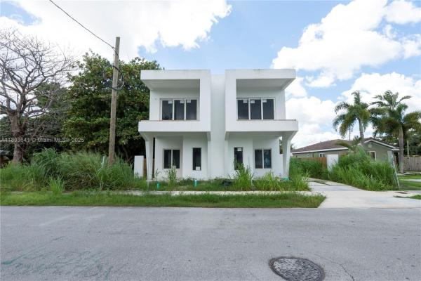 10290 SW 174 Ter, Unincorporated Dade County, Florida 33157, image 1