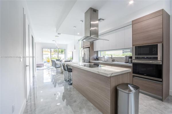 3461 SW 25th St #B, Miami, Florida 33133, image 1