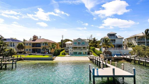 Sandy Depths, 18119 SE Federal Hwy, Jupiter, Florida 33469, image 2