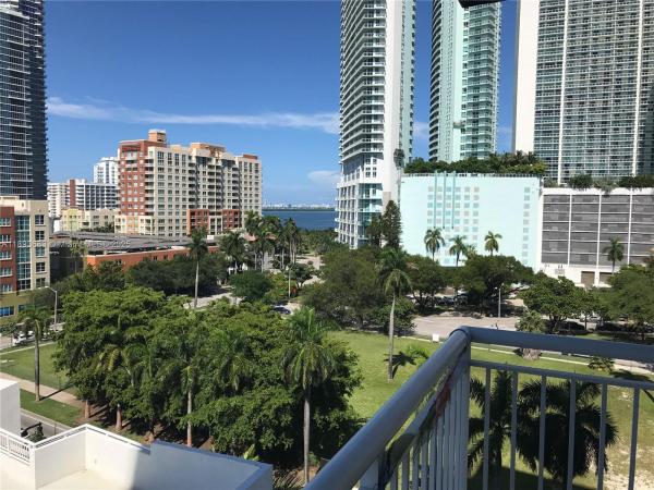 1800 Biscayne Plaza, 275 NE 18th St #808, Miami, Florida 33132, image 1