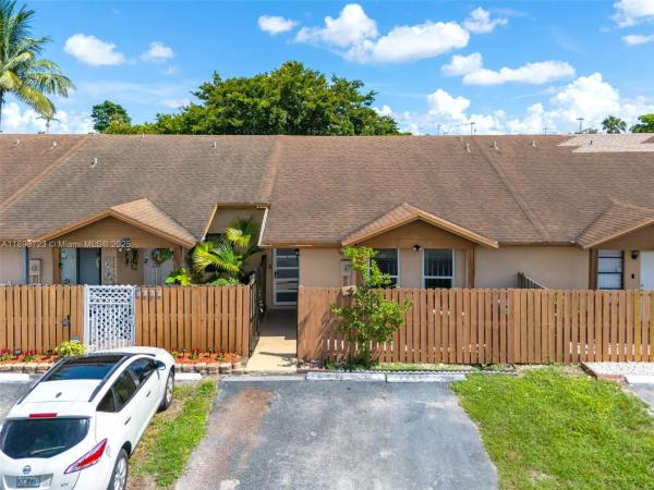 6713 NW 188th Ter, Hialeah, Florida 33015, image 1