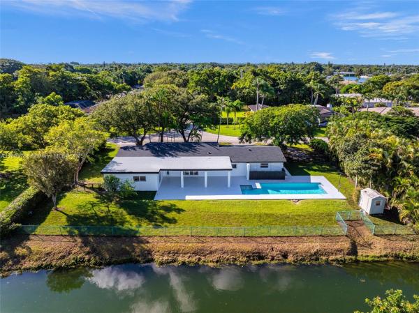 Fairmont Acres, 6951 SW 134th St, Pinecrest, Florida 33156, image 1