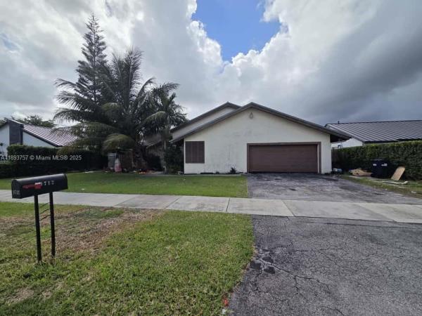 9712 SW 133rd Pl, Unincorporated Dade County, Florida 33186, image 1