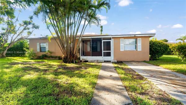 Richmond Heights Residential, 14500 Jackson St, Richmond Heights, Florida 33176, image 2