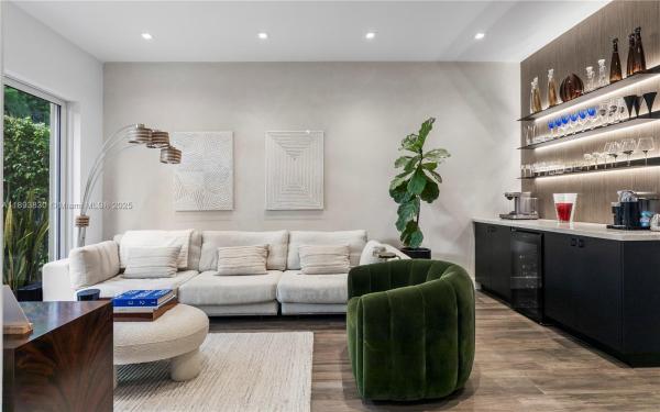 Harborview, 1396 Harbor Vw W, Hollywood, Florida 33019, image 1