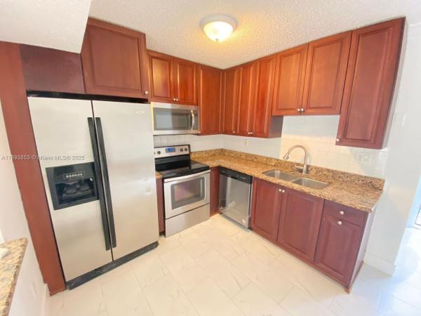 Coral Reef Townhouses, 15389 S Dixie Hwy #45, Palmetto Bay, Florida 33157, image 1