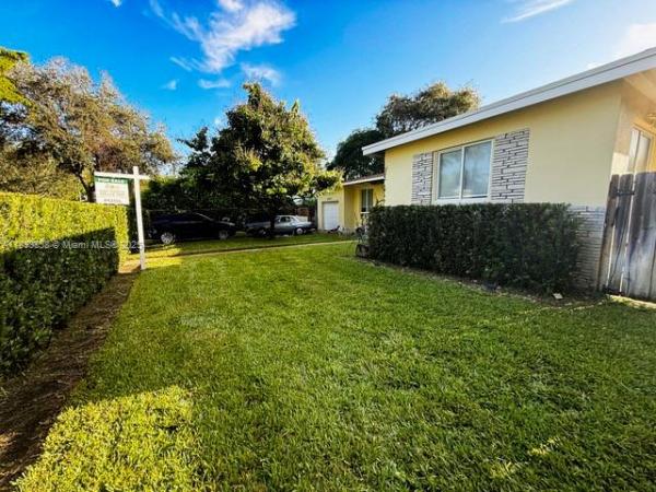 Griffing Biscayne Park Estates, 13075 NE 4th Ave, North Miami, Florida 33161, image 3
