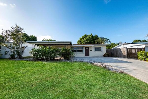 Palm Beach Cabana Colony, 3589 Island Rd, Palm Beach Gardens, Florida 33410, image 1