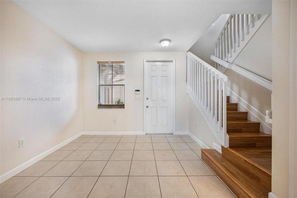 Fiji, 2884 SE 2nd Dr #3, Homestead, Florida 33033, image 3