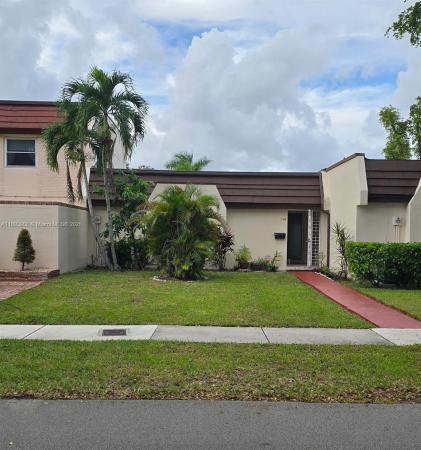 Miami Lakes Golf Course Village, 7318 Twin Sabal Dr, Miami Lakes, Florida 33014, image 1