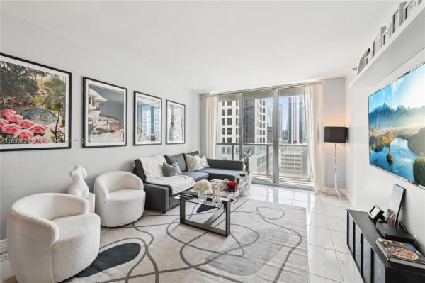 500 Brickell West, 55 SE 6th St #1608, Miami, Florida 33131, image 1