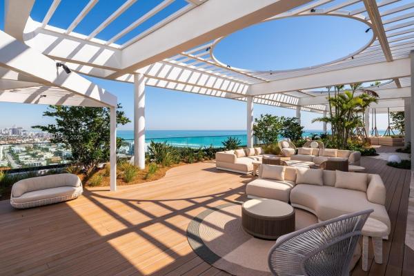 Miami Beach, Florida 33141, image 1