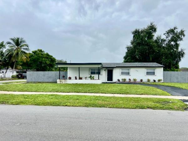 Mark Alan Manor, Miami Gardens, Florida 33056, image 1