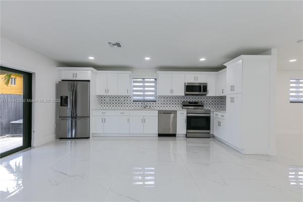 Englewood, 3610 SW 15th St #3612 DUPLEX, Miami, Florida 33145, image 1