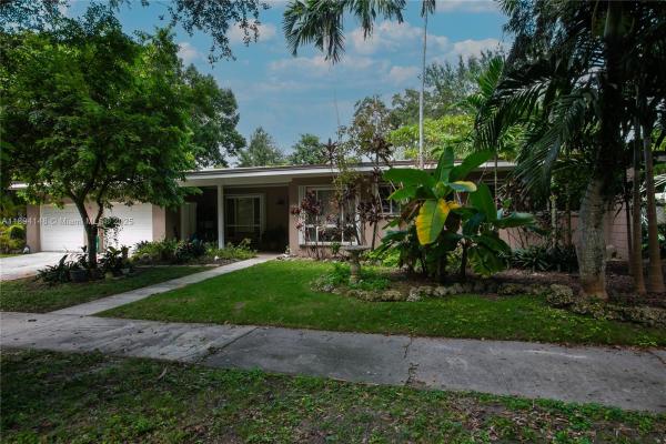 8031 SW 98th Ter, Unincorporated Dade County, Florida 33156, image 1