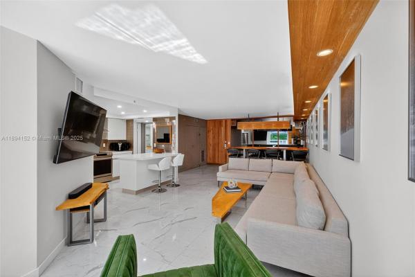 The Riviera, 2401 Collins Ave #403, Miami Beach, Florida 33140, image 1