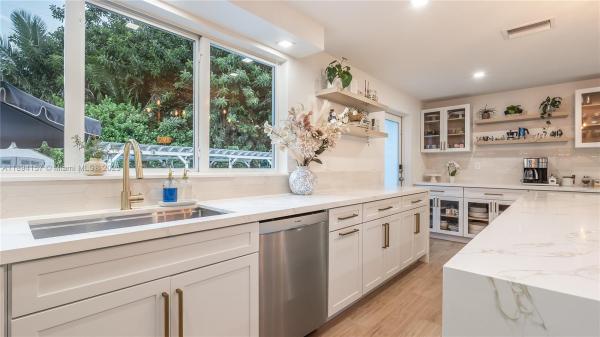 Priors To Biscayne Park Estates, 1015 NE 119th St, Biscayne Park, Florida 33161, image 2