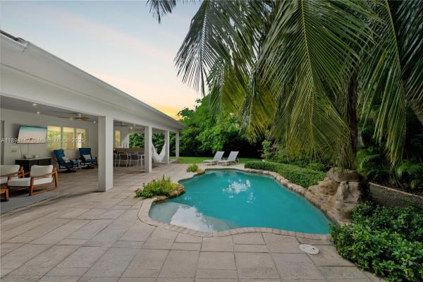 Venetian Keystone Point, 12932 Ixora Rd, North Miami, Florida 33181, image 2