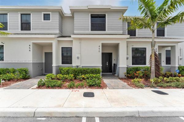 Palm Cay, 450 NE 13th St, Florida City, Florida 33034, image 2