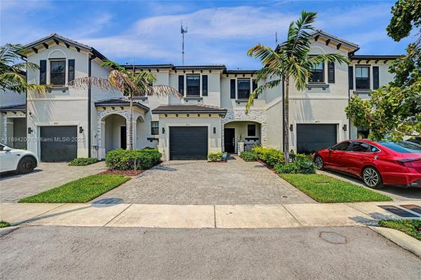 Viewpoint At Vista Lago, 411 NW 204th St, Miami Gardens, Florida 33169, image 3