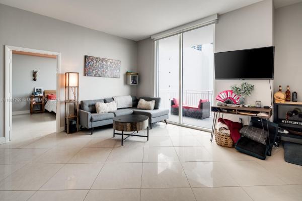 Uptown Lofts, 2275 Biscayne Blvd #905, Miami, Florida 33137, image 2
