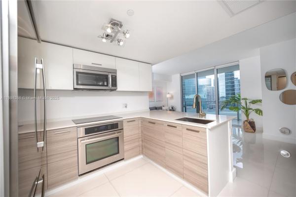 Brickell House, 1300 Brickell Bay Dr #1601, Miami, Florida 33131, image 1