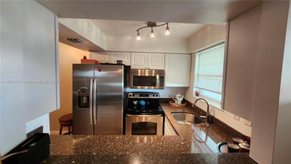 Palm Royal, 20 SE 13th St #C4, Boca Raton, Florida 33432, image 1
