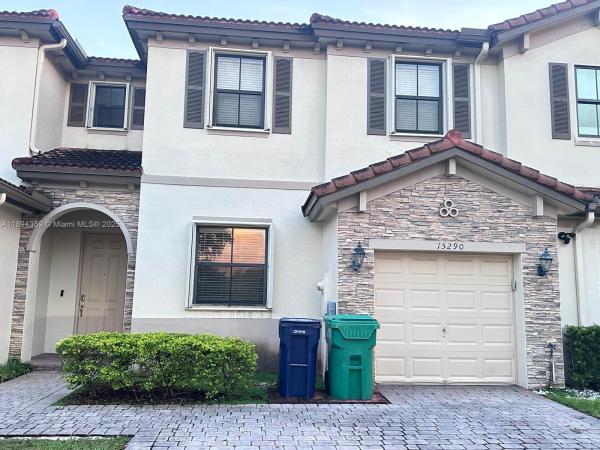 15290 SW 118th Ter, Unincorporated Dade County, Florida 33196, image 1