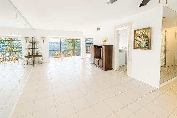 Peninsula At International Gardens, 1300 SW 122nd Ave #415-2, Tamiami, Florida 33184, image 2