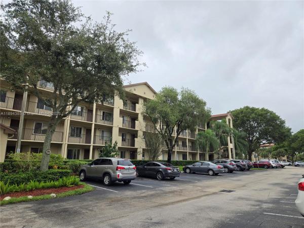 Suffolk At Century Village, 1001 SW 141st Ave #412K, Pembroke Pines, Florida 33027, image 2