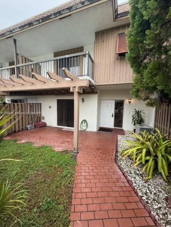 6845 NW 169 St 41c #41C, Hialeah, Florida 33015, image 1