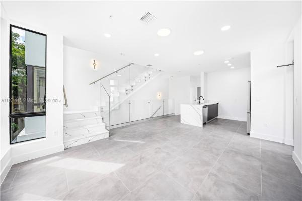 526 Sw 2nd St #1, Miami, Florida 33130, image 1