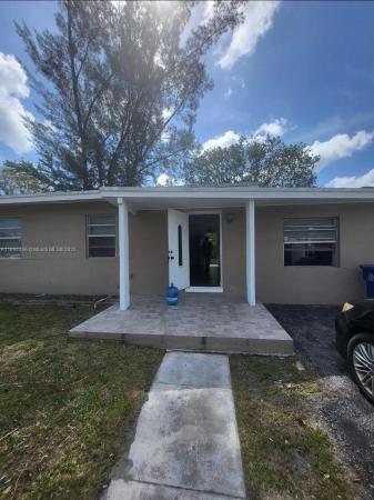 Lauderdale Manors, 1402 NW 13th Ct, Fort Lauderdale, Florida 33311, image 2