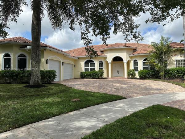 Northstar Estates, 2273 Phoenix Ave, Davie, Florida 33324, image 1